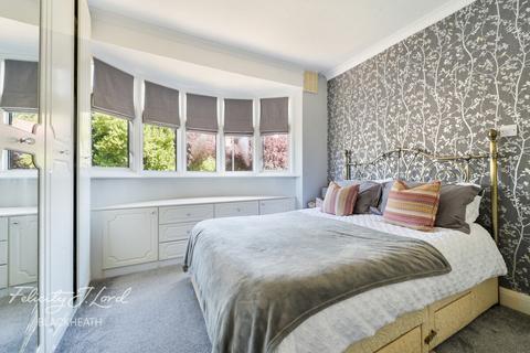 undefined, Ankerdine Crescent, London