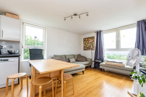 2 bedroom flat for sale, Ross Road, South Norwood, London, SE25
