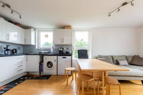 2 bedroom flat for sale, Ross Road, South Norwood, London, SE25