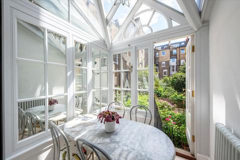 undefined, Clarendon Street, London, SW1V