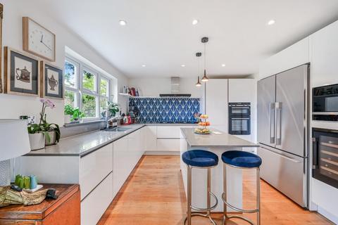 34 Elmwood Drive, Epsom, KT17 2NN