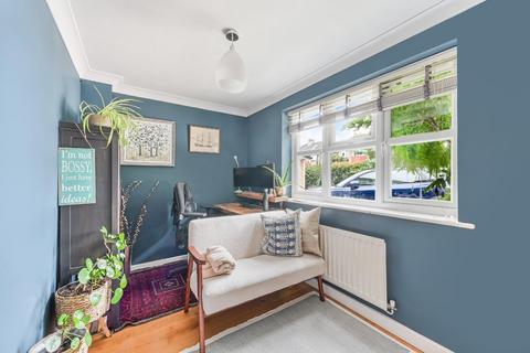 34 Elmwood Drive, Epsom, KT17 2NN