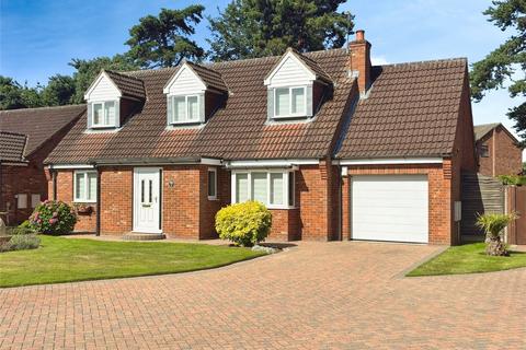 3 bedroom bungalow for sale, Travis Close, Doncaster DN7