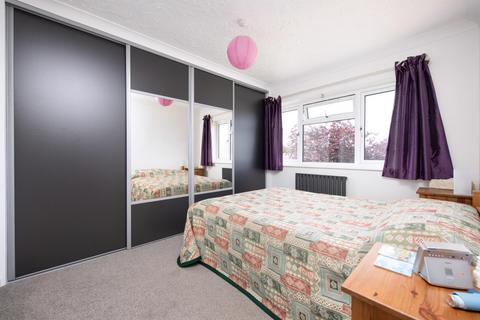 43 Heddington Close, Trowbridge, BA14 0LH