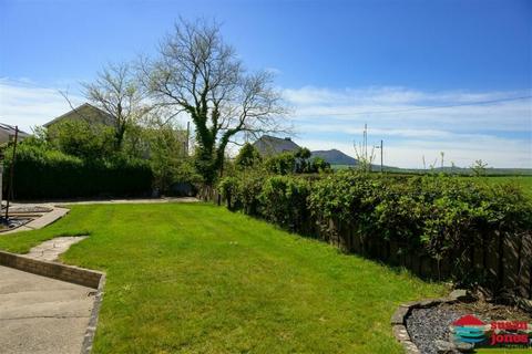 3 bedroom detached house for sale, Lon Uchaf, Pwllheli LL53