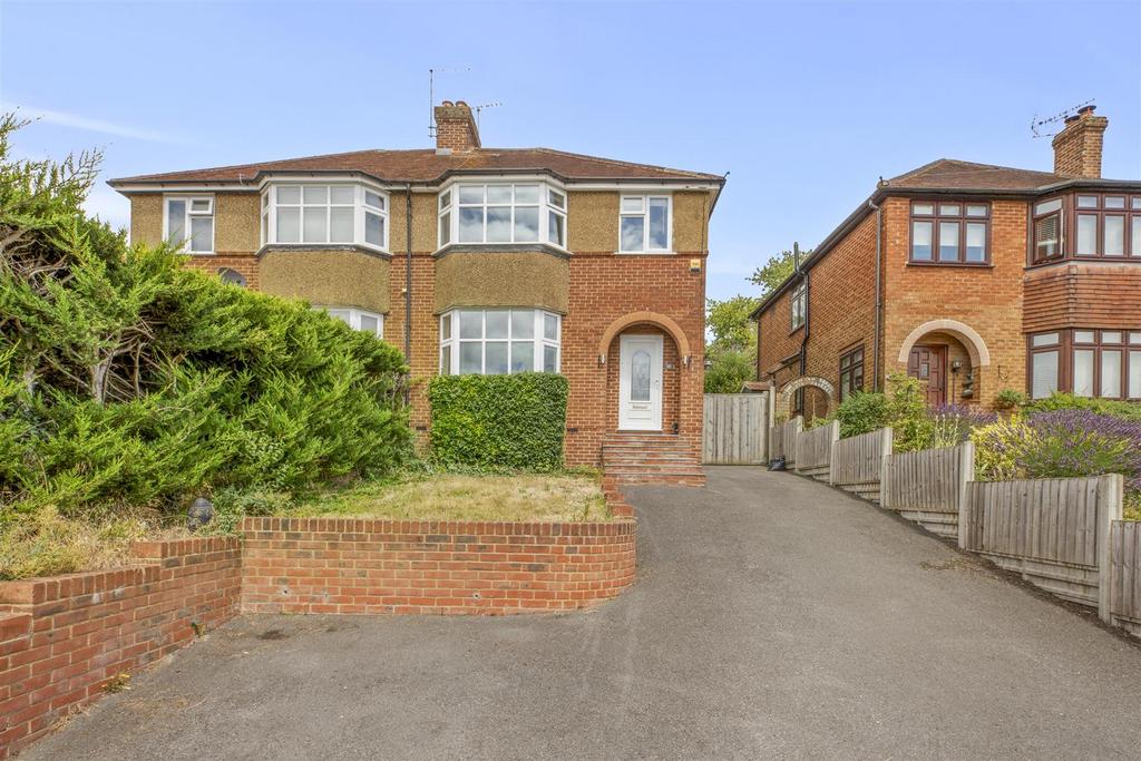 93 Southfield Road, HP13 5 LB-14.jpg