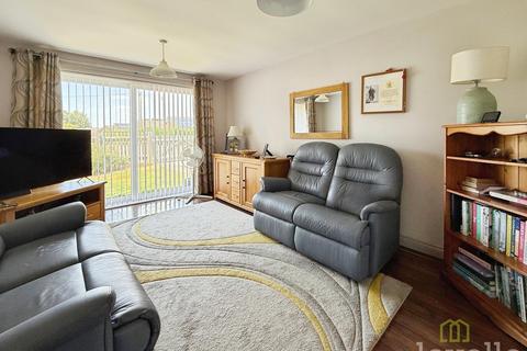 2 bedroom detached bungalow for sale, Hilltop Close, Eagle LN6