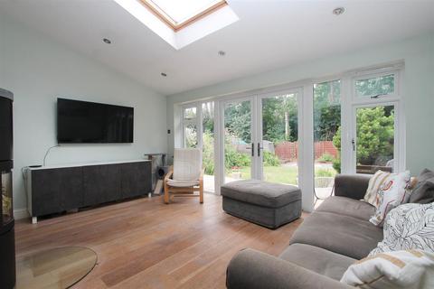 29 Victoria Avenue, Wallington, SM6 7JP