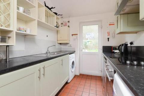 16 Westerham Close, Canterbury, CT2 7TZ