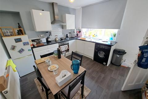3 bedroom semi-detached house to rent, Harborough Hill Road, Barnsley, South Yorkshire, S71
