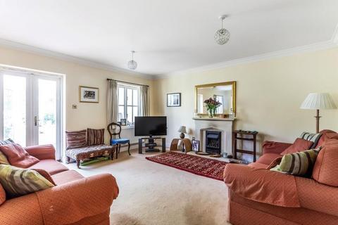 10 Redcote Place, Dorking, RH4 1PE