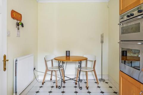 10 Redcote Place, Dorking, RH4 1PE
