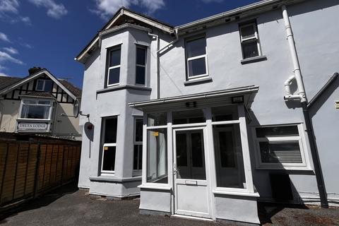 2 bedroom flat to rent, Rushton Crescent, Bournemouth, Dorset, BH3