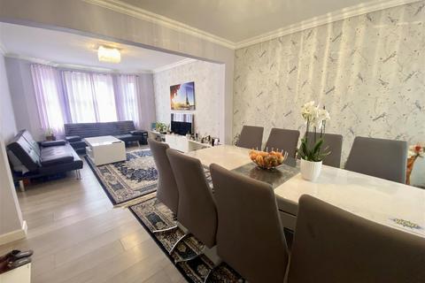 3 bedroom terraced house for sale, Bourne Street, Eastbourne