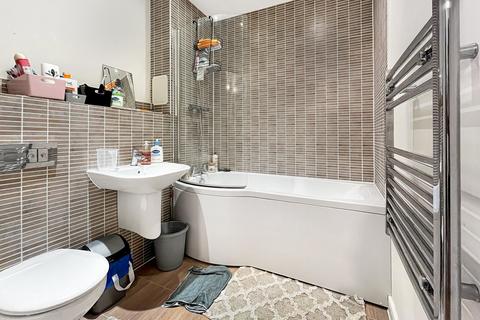 1 bedroom apartment for sale, Ramsden Court, Golden Jubilee Way, Wickford, SS12