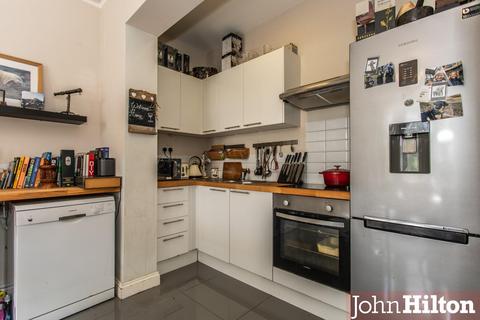 2 bedroom flat for sale, Stanford Road, Brighton
