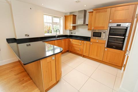 4 bedroom detached house for sale, Maple Place, Bedford, MK41