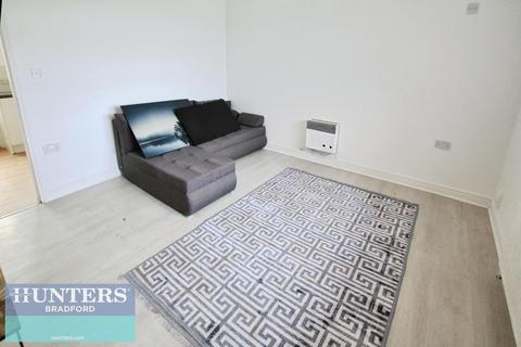 3 bedroom house to rent, Westbury Street, Bradford, West Yorkshire, BD4