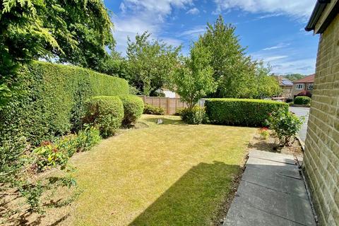 3 bedroom detached house for sale, Broadgate, Almondbury, Huddersfield