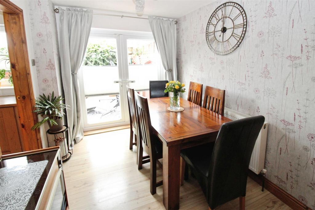 Living/Dining Room