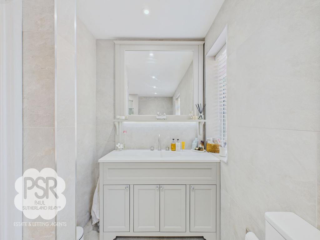 Family Bathroom Vanity Basin
