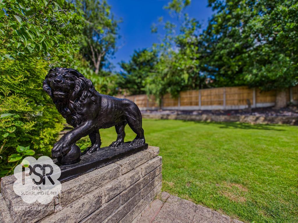 Towards the Rear Lawns