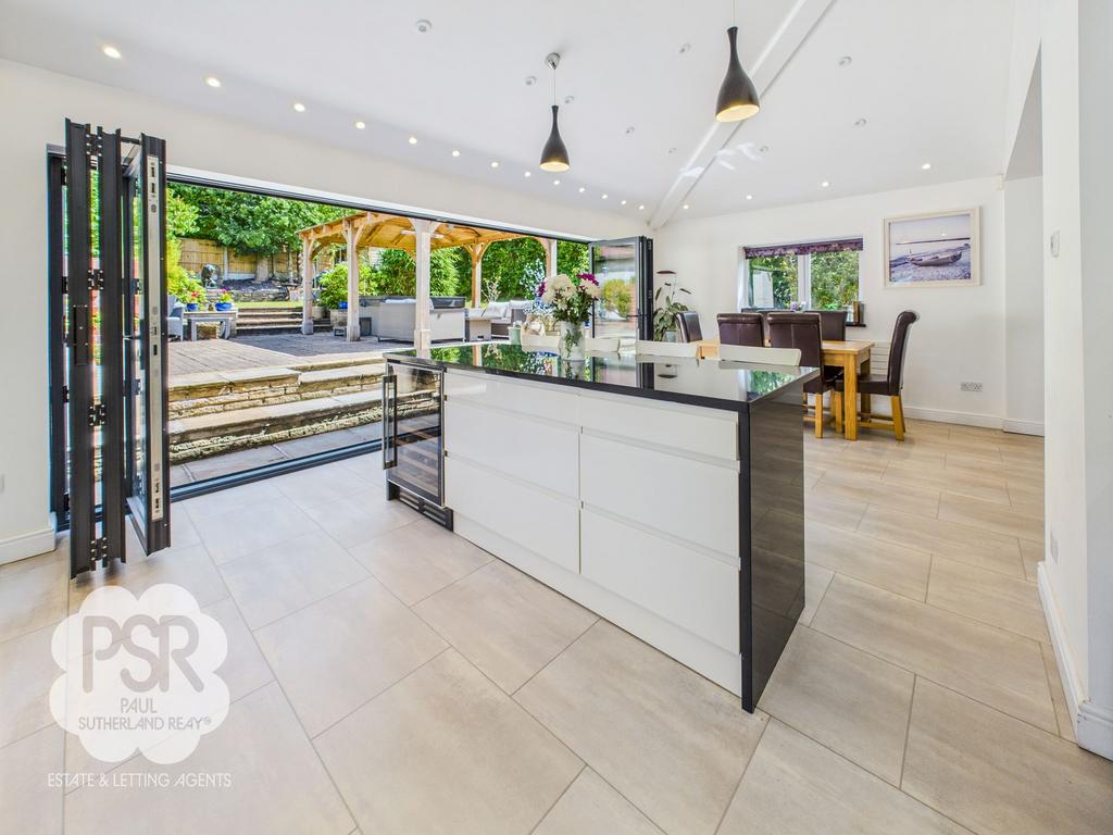 Living Kitchen Space