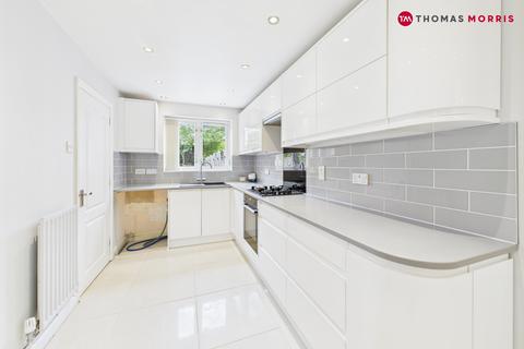 3 bedroom end of terrace house for sale, The Rookery, Bedfordshire SG19