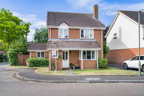 31 Arnold Way, Thame, OX9 2QA