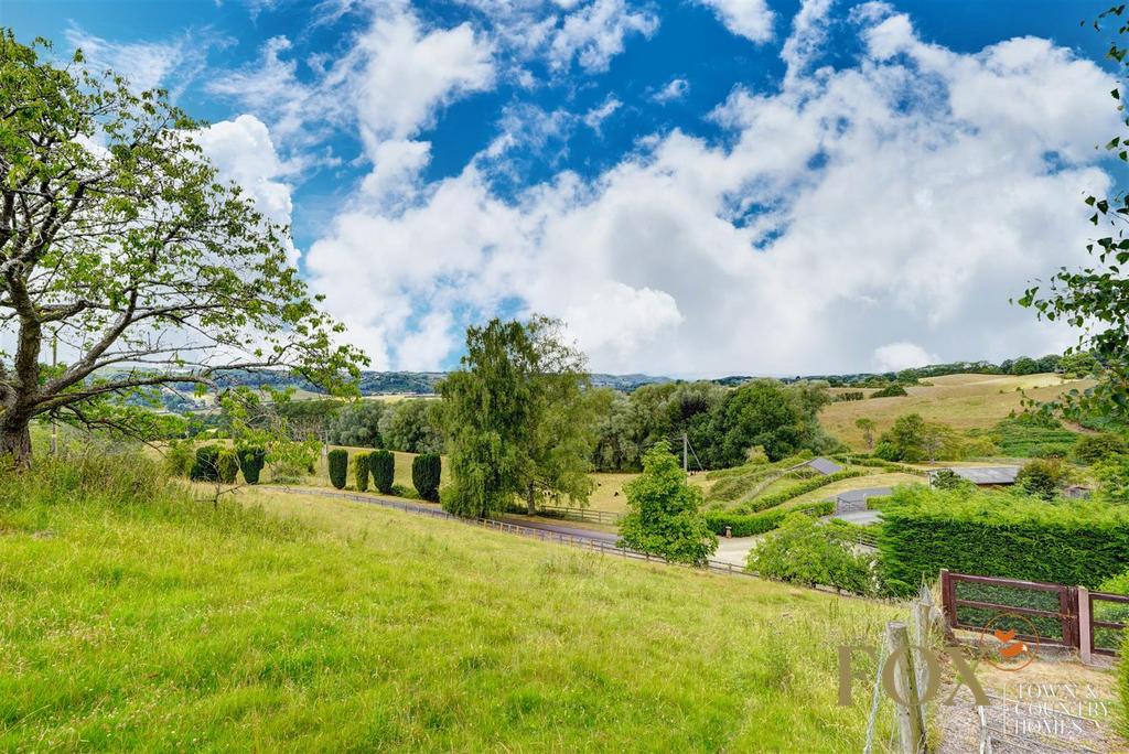 Valley Views (15).jp