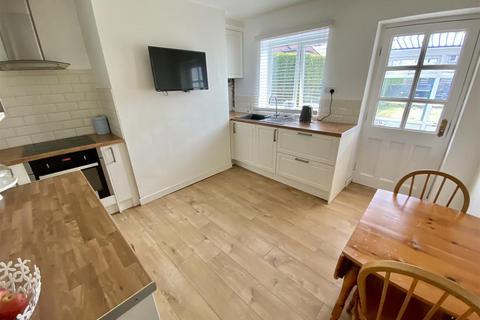 3 bedroom semi-detached house for sale, Granny Lane, Mirfield
