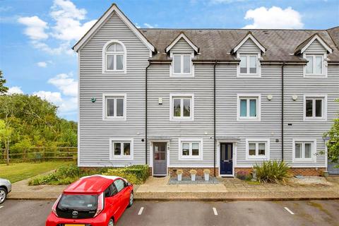 3 bedroom townhouse for sale, The Lakes, Larkfield, Kent