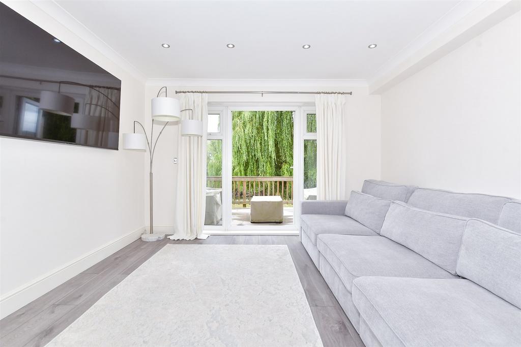 Kitchen/Family Room