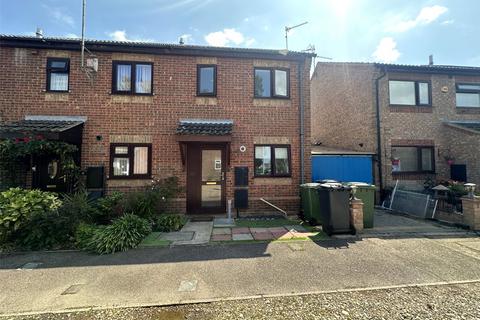 2 bedroom terraced house to rent, Pyke Court, Great Yarmouth NR30