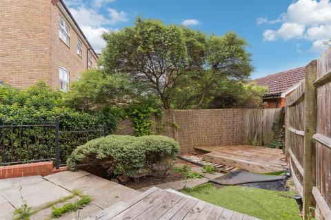 undefined, Whitehorse Lane, Stevenage SG1