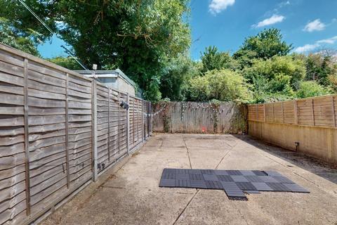 3 bedroom house to rent, Bridgewater Road, Wembley HA0