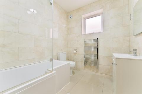 2 bedroom maisonette for sale, Boston Road, Hanwell