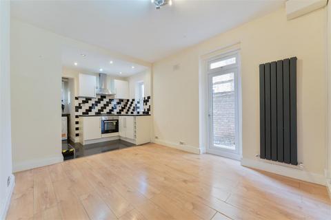 2 bedroom maisonette for sale, Boston Road, Hanwell