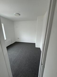 1 bedroom in a house share to rent, Verderers Road, Chigwell IG7