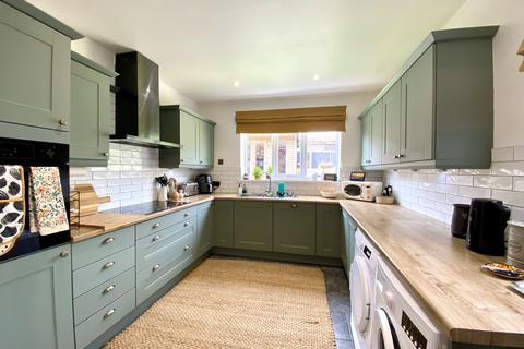 3 bedroom semi-detached house for sale, Broadway Avenue, Trimdon