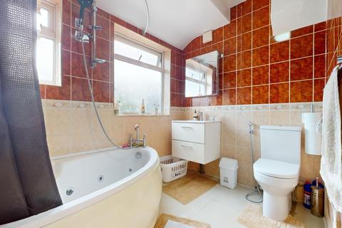 3 bedroom house to rent, Melbury Avenue, Southall UB2