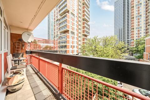 3 bedroom duplex for sale, Canada Estate, London