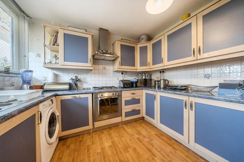 3 bedroom duplex for sale, Canada Estate, London