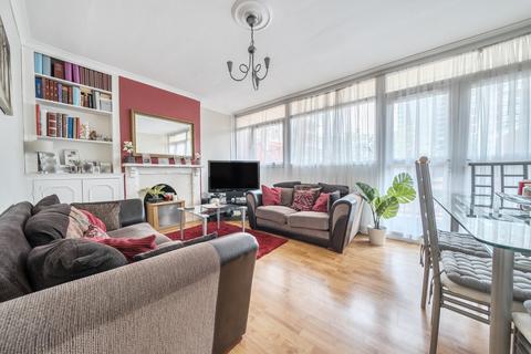 3 bedroom duplex for sale, Canada Estate, London