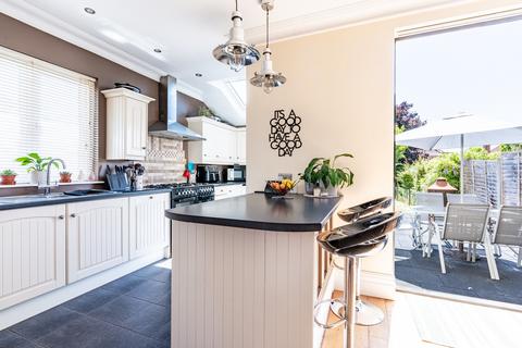 3 bedroom semi-detached house for sale, Shirehampton, Bristol BS11