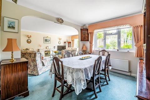 3 bedroom detached bungalow for sale, WELLS CLOSE, GREAT BOOKHAM, KT23