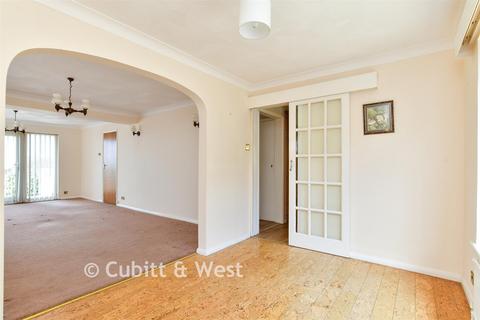 4 bedroom detached house for sale, Crescent Drive North, Woodingdean, Brighton, East Sussex