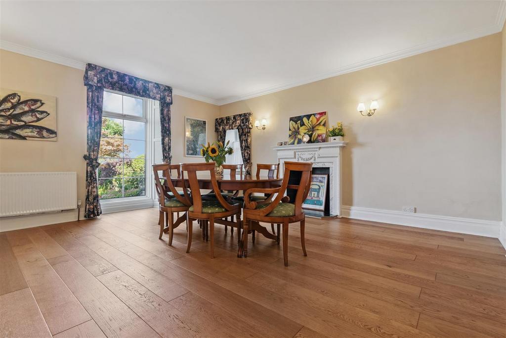 Formal dining room