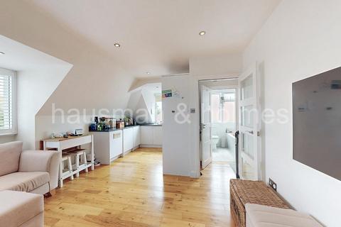 2 bedroom flat for sale, Woodstock Road, NW11