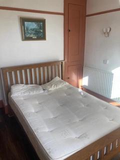 2 bedroom house to rent, Point Cottages Northfield Avenue, London W13